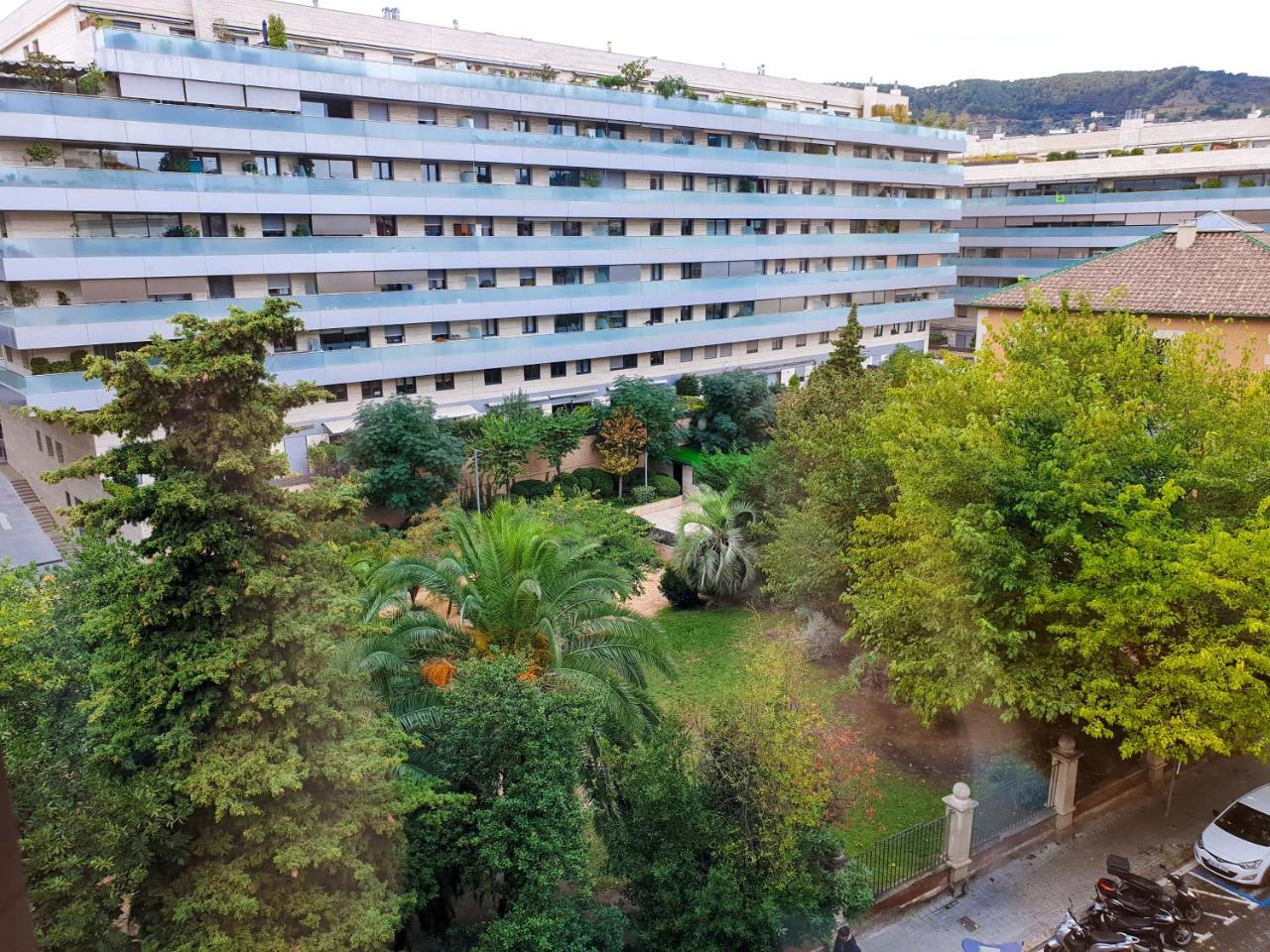 Ginosi Pedralbes Hotel Barcelona Exteriör bild